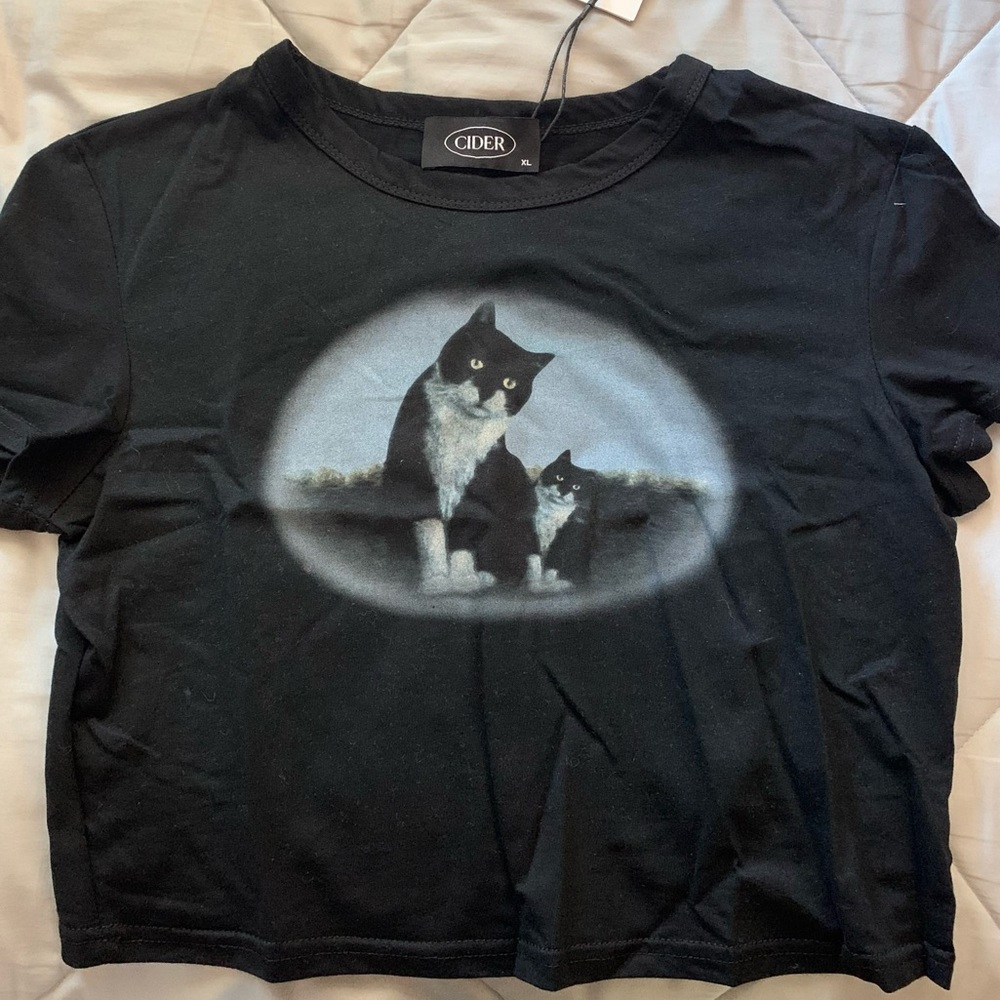 cat print shirt